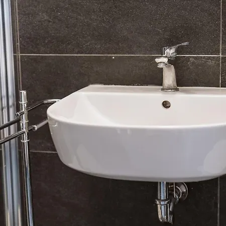 Pandora - - Near The Ruins 4*