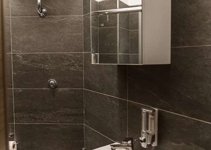 Pandora - - Near The Ruins 4*