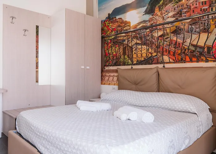 Pandora - - Near The Ruins 4* Pompei