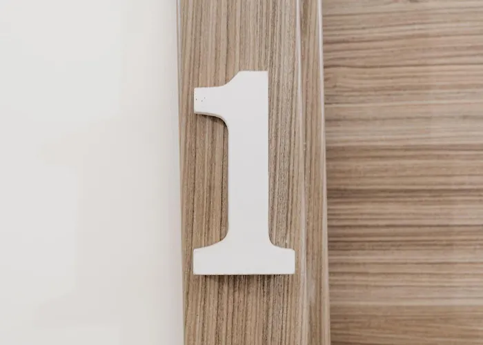 Pandora - - Near The Ruins 4* Pompei