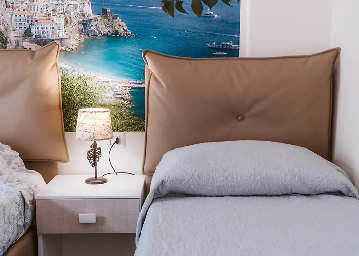 Pandora - - Near The Ruins 4* Pompei